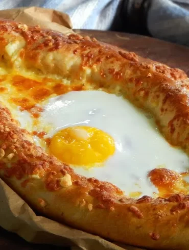 khachapuri queso georgia pan