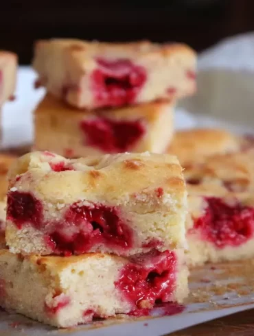 blondies de frambuesa