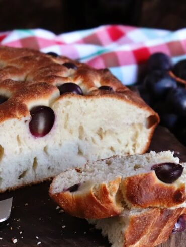 focaccia dolce pan dulce uvas