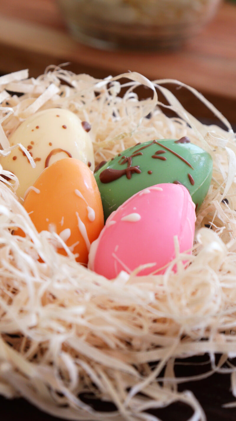 huevos de pascua chocolate colores mini