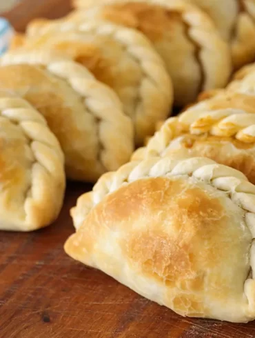 empanadas de carne cortada a cuchillo