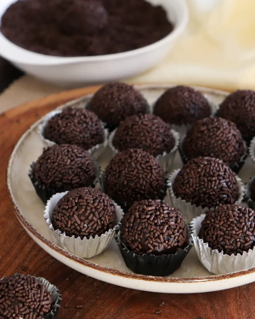 brigadeiro con granas de chocolate