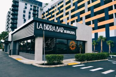 la birra bar miami fort lauderdale hamburguesa