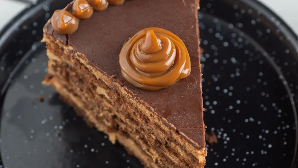 torta de chocolate y dulce de leche bulebar