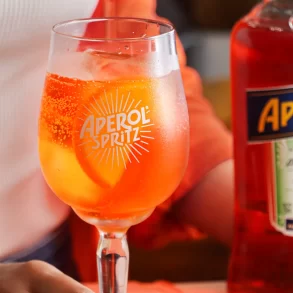 aperol spritz manera perfecta de servirlo