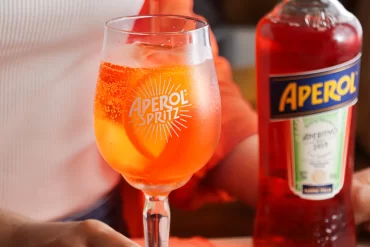 aperol spritz manera perfecta de servirlo