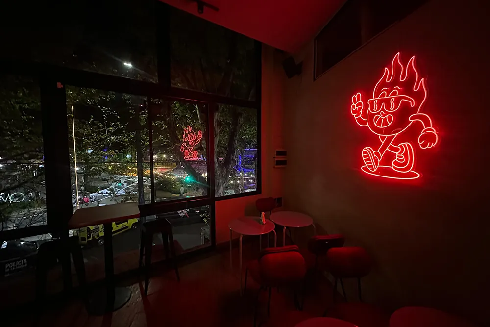 jotti local plaza serrano