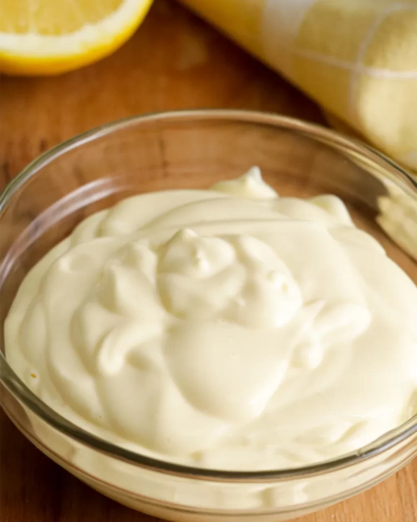 mayonesa casera con huevo duro