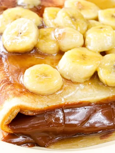 panqueques con dulce de leche y banana