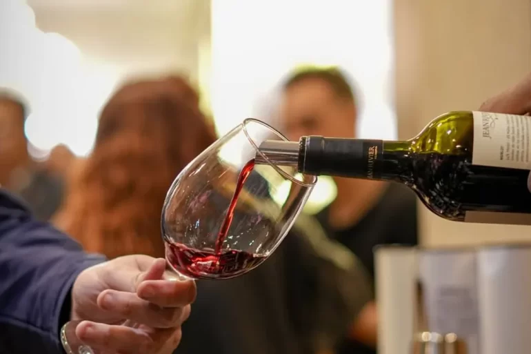 la feria del mercado vino y gastronomia