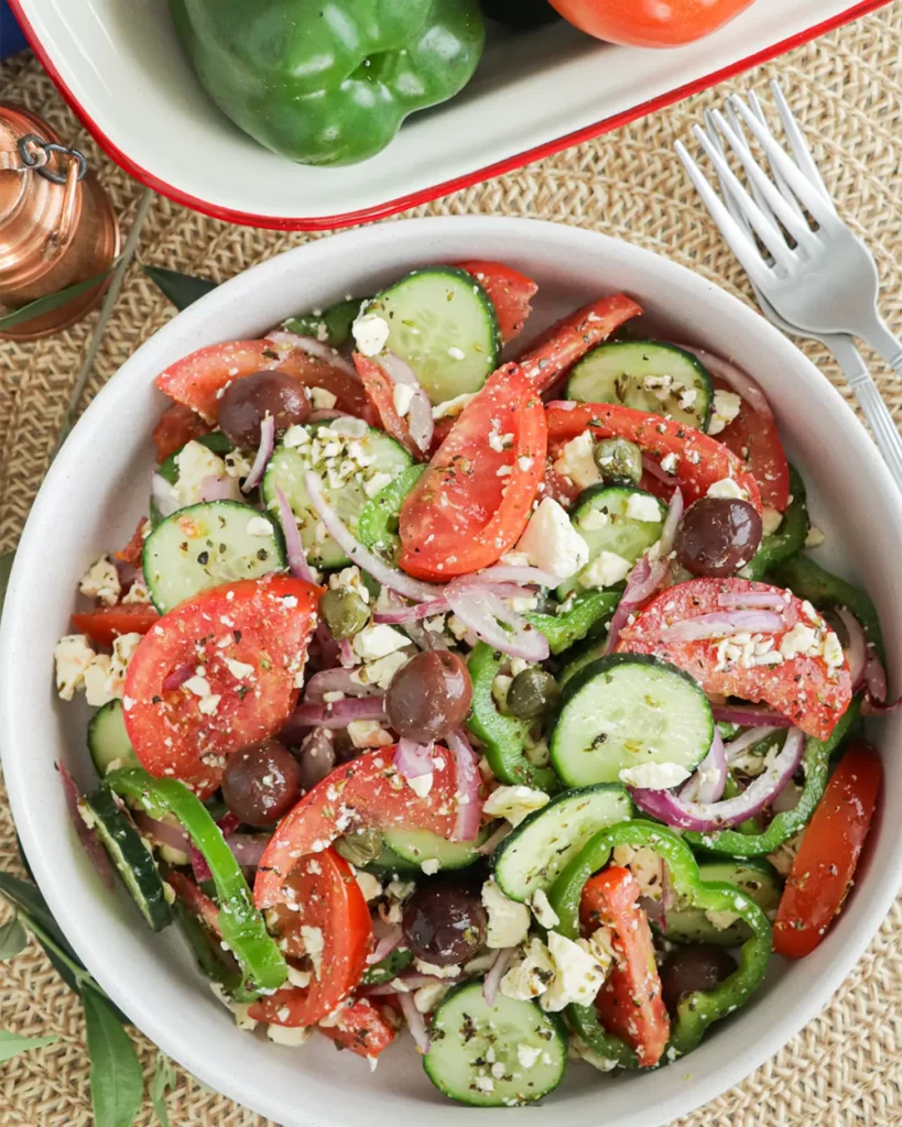 ensalada griega con queso feta